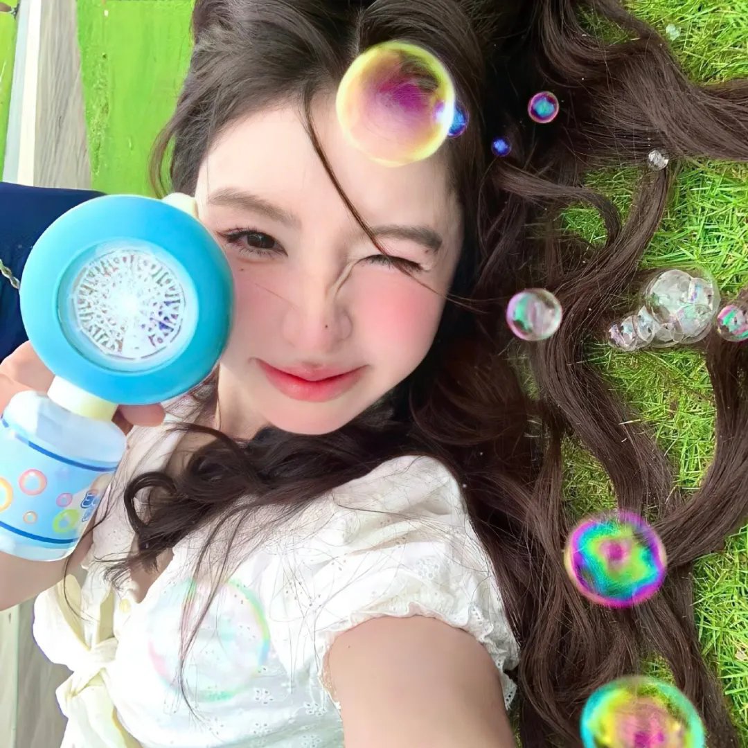 美女总裁爱上我 海报