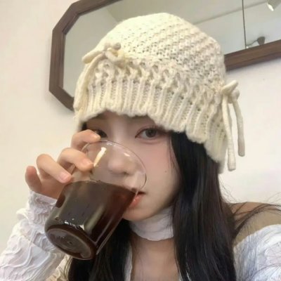 心不在焉的服务生 海报